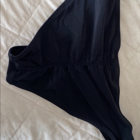 Black bathing suit bottom - Picture 1 of 2